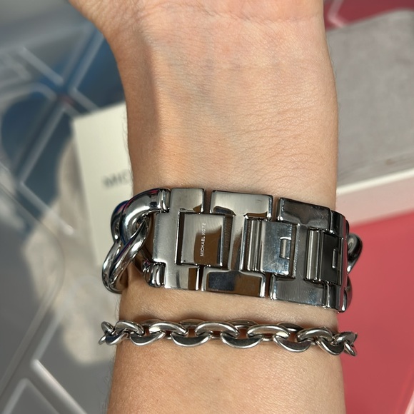 Michael Kors Women's Elena Silver Dial Twist Bracelet Watch MK3607- gently used - Picture 8 of 16